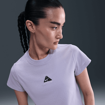 ★ Nike★ ACG Dry Fit Short Sleeve T-Shirt W Hydrangers Thu Nike ACG Women's Dri-FIT Short-Sleeve T-Shirt. Nike IL